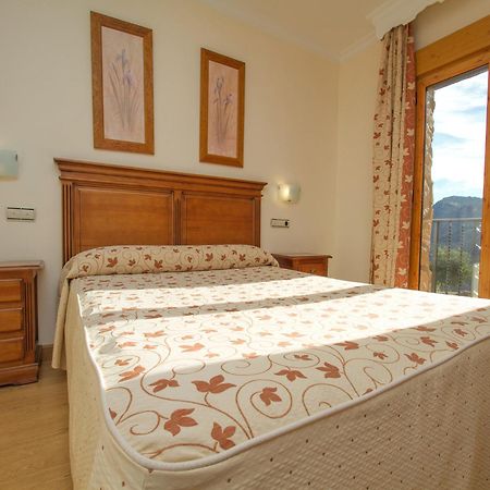 Hotel La Higuera Güéjar Sierra Zewnętrze zdjęcie