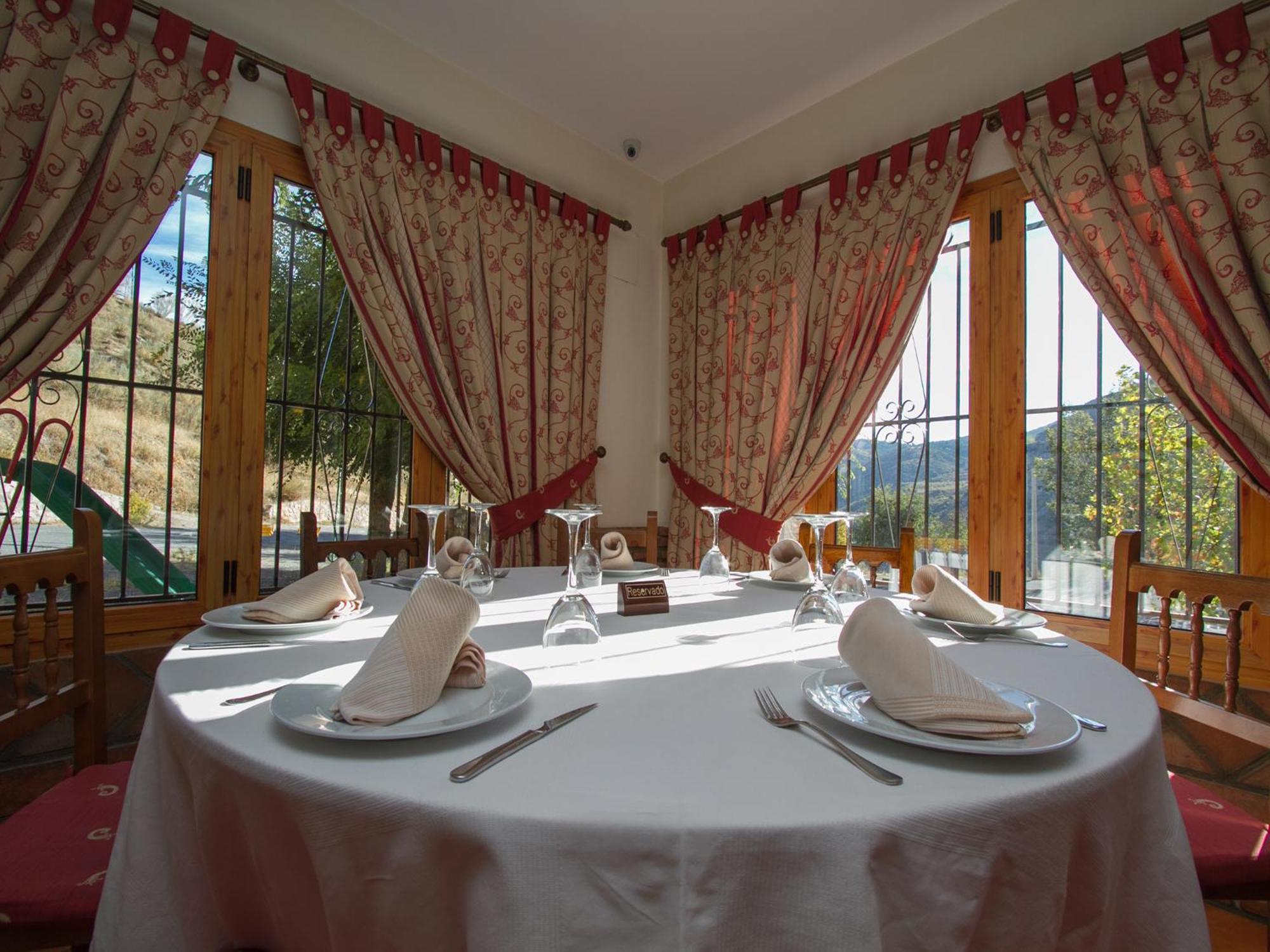Hotel La Higuera Güéjar Sierra Zewnętrze zdjęcie