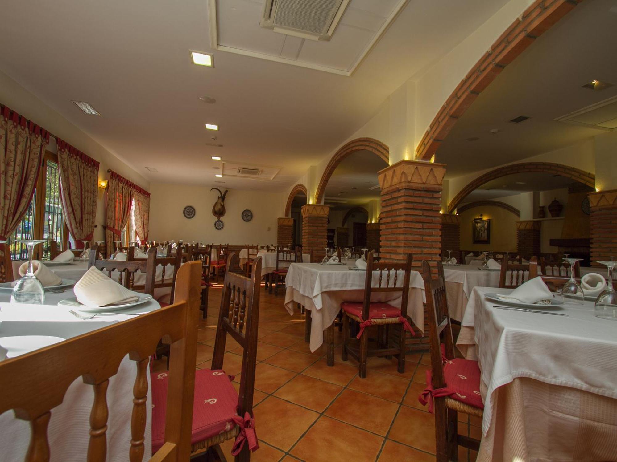 Hotel La Higuera Güéjar Sierra Zewnętrze zdjęcie